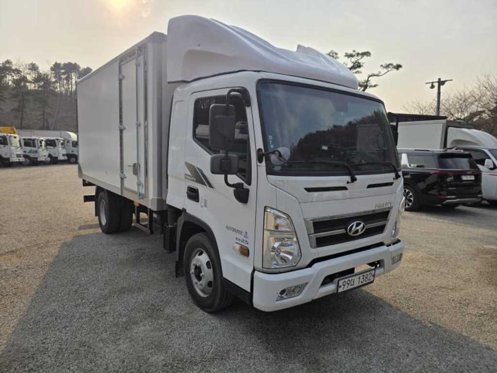 현대 올뉴마이티 2.5톤 냉동탑 2021년식 주행 5,881km 중고 화물차 상세 이미지 2