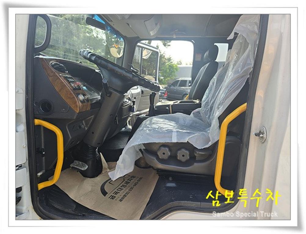 현대 메가트럭 7톤 올스텐 7000리터 살수차 2007년형 주행 669,482km 중고 화물차 상세 이미지 12