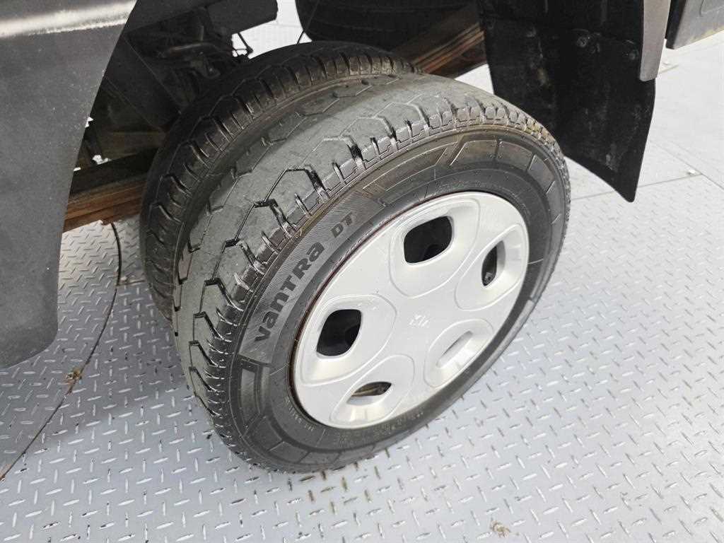 기아 더뉴봉고3 1톤 킹캡 초장축 카고 2020년식 주행 103,743km 중고 화물차 상세 이미지 15