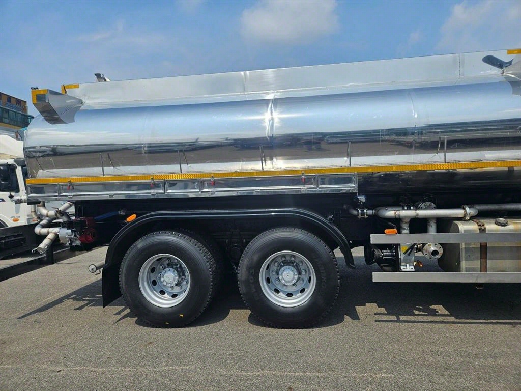 현대 엑시언트 16톤 15,200L 살수차 2015년식 주행 73,874km 중고 화물차 상세 이미지 7
