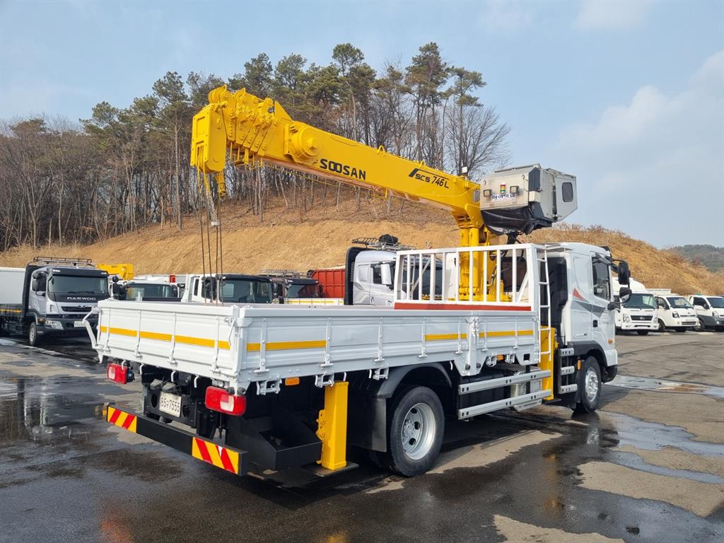 현대 파비스 5톤 수산 746L 카고크레인 2022년식 주행 70,126km 중고 화물차 상세 이미지 9