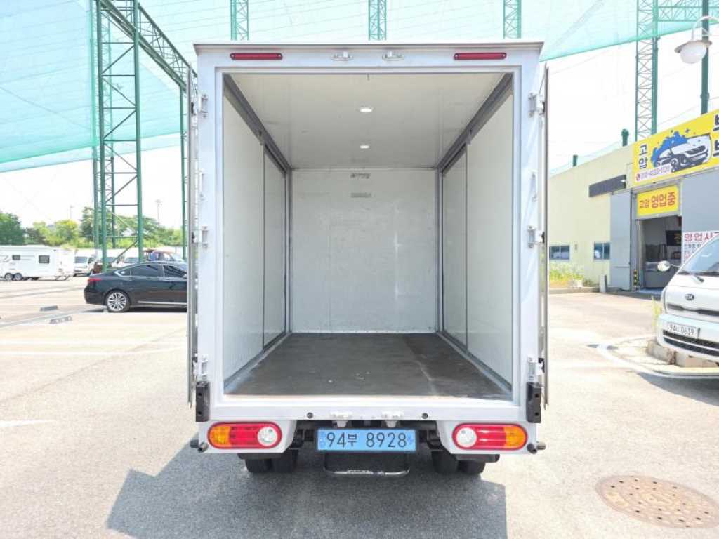현대 포터2 EV 1톤 하이내장탑 2023년식 주행 31,624km 중고 화물차 상세 이미지 19
