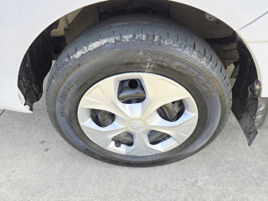현대 포터2 1톤 초장축 슈퍼캡 카고 2020년식 주행 112,504km 중고 트럭 상세 이미지 17