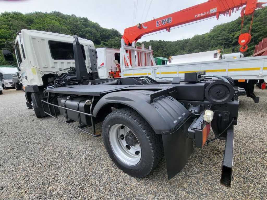 현대 메가트럭 7톤 암롤 2011년식 주행 100,388km 중고 화물차 6.2톤 상세 이미지 7