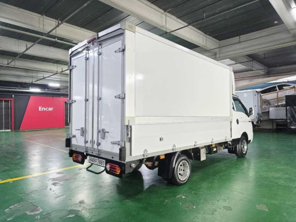 현대 포터2 1.3톤 롱바디 전동식 윙바디 2023년식 주행 215,899km 중고 화물차 상세 이미지 9