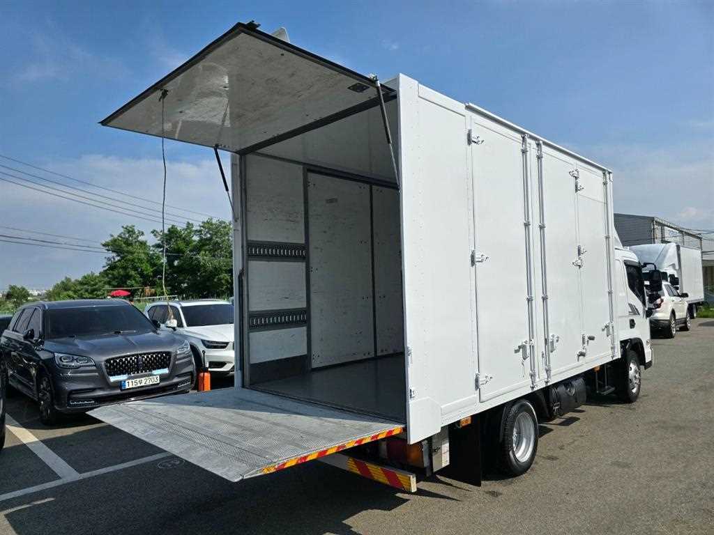 2021년식 주행 52,757km 2.5톤 익스탑 파워게이트 중고 화물차 상세 이미지 9