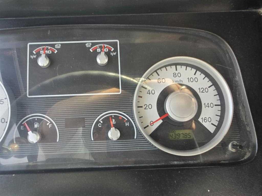 현대 메가트럭 5톤 탱크로리 2010년식 중고 트럭 홈/탱크로리 2009 주행 439,752km 상세 이미지 18