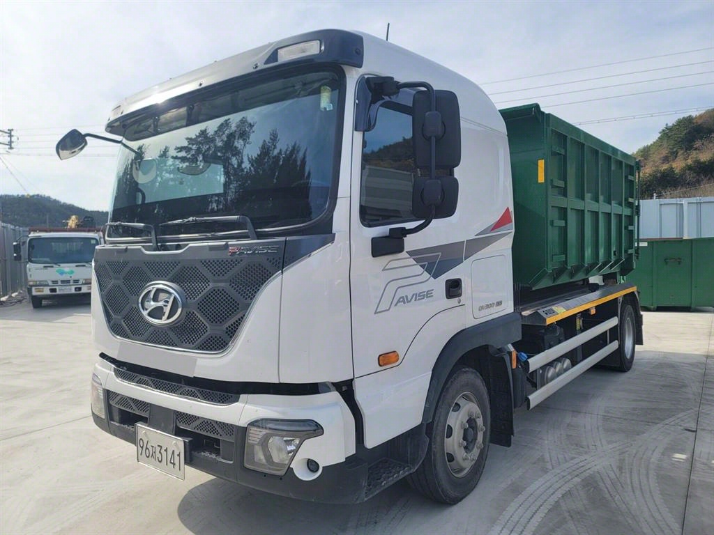 현대 5.5톤 암롤트럭 2023년식 주행 26,185km 수출용 중고 화물차 대표 이미지
