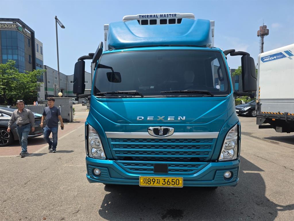 대우 더쎈 3.5톤 냉동탑 2025년식 주행 45,631km 중고 화물차 상세 이미지 2