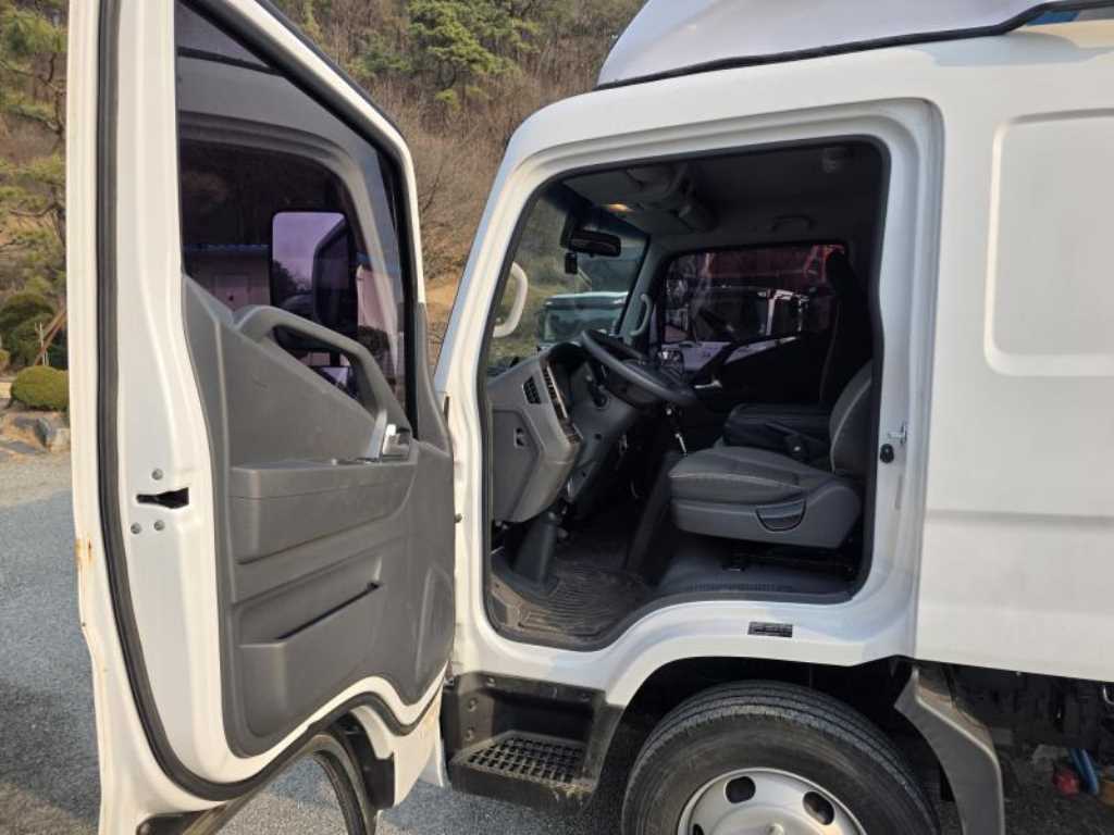 현대 올뉴마이티 2.5톤 냉동탑 2021년식 주행 5,881km 중고 화물차 상세 이미지 14