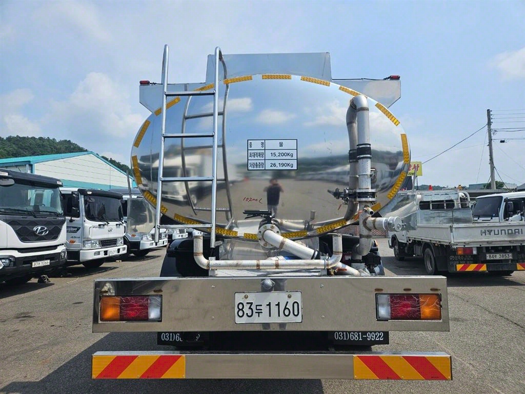 현대 엑시언트 16톤 15,200L 살수차 2015년식 주행 73,874km 중고 화물차 상세 이미지 6