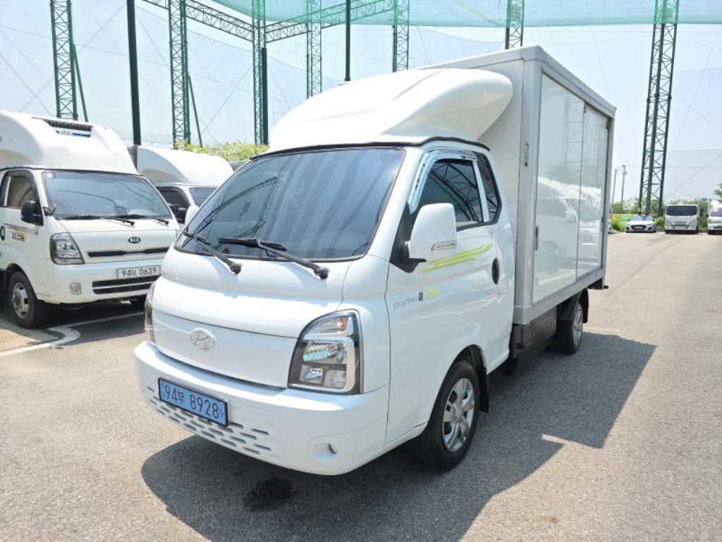 현대 포터2 EV 1톤 하이내장탑 2023년식 주행 31,624km 중고 화물차 상세 이미지 2