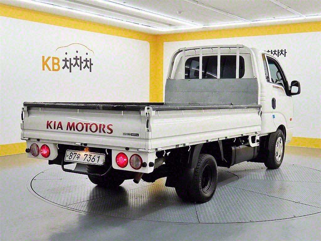 기아 봉고3 1톤 킹캡 초장축 카고 2014년식 주행 105,450km 중고 화물차 상세 이미지 4