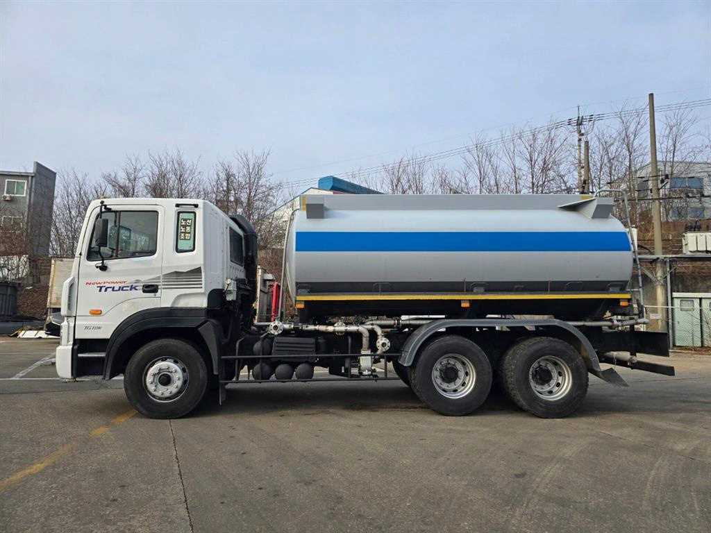 현대 뉴파워트럭 14톤 15,500L 살수차 2005년형 주행 131,127km 중고 화물차 상세 이미지 7