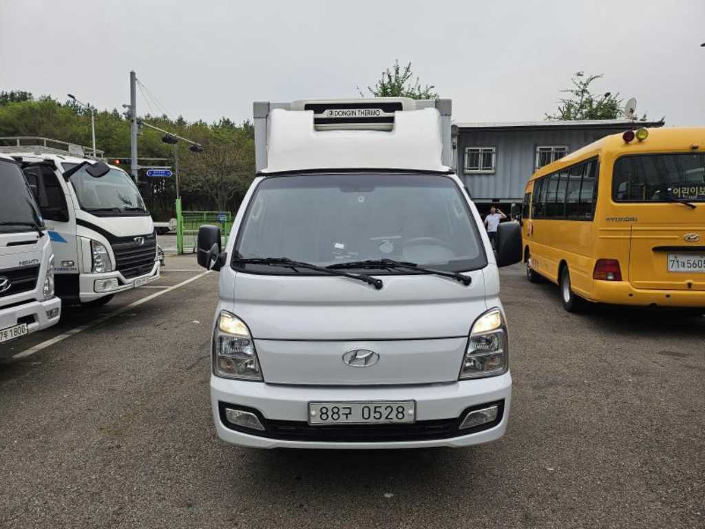 현대 포터2 1톤 슈퍼캡 초장축 카고 2020년식 주행 332,697km 중고 화물차 상세 이미지 2