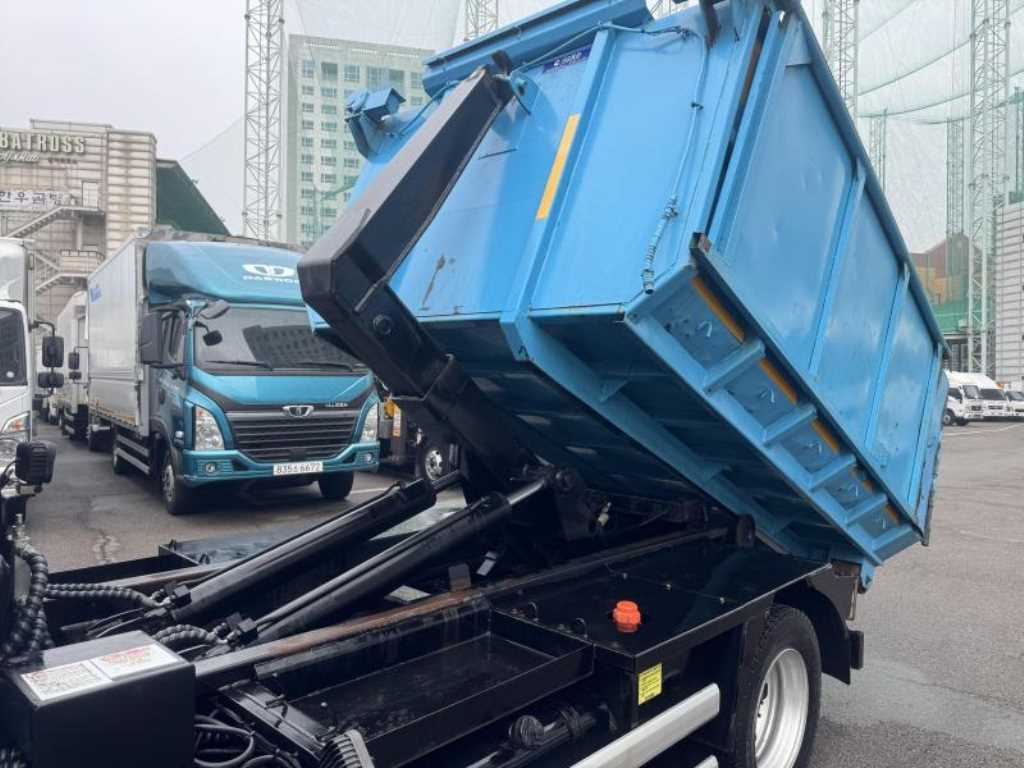 현대 3.5톤 대경특장 암롤트럭 2023년형 주행 8,985km 중고 화물차 상세 이미지 7