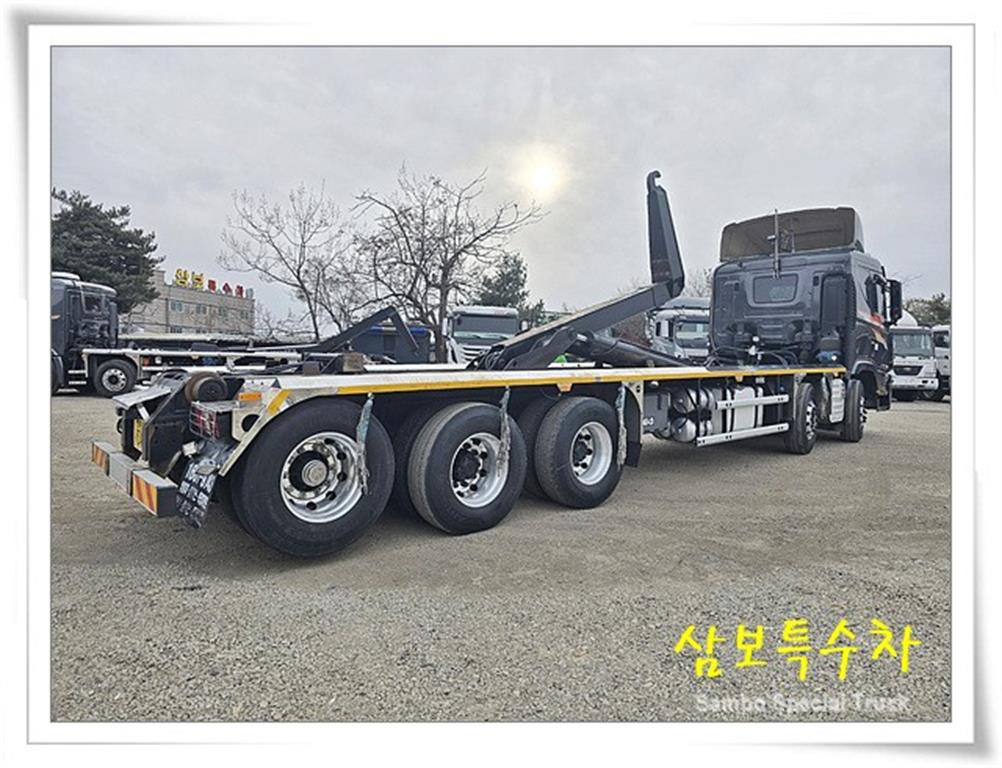 현대 엑시언트 프로 25톤 암롤트럭 2023년형 주행 195,125km 중고 화물차 상세 이미지 6