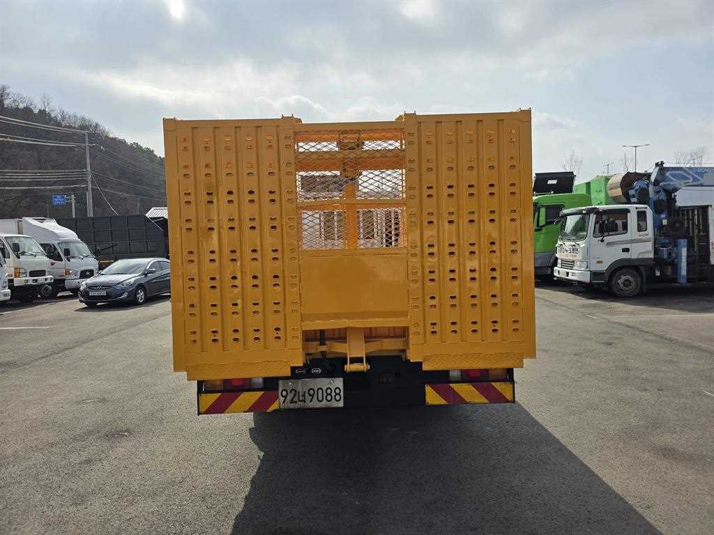 현대 5톤 외폭 자동사다리 셀프로더 2016년식 주행 143,160km 중고 화물차 상세 이미지 6