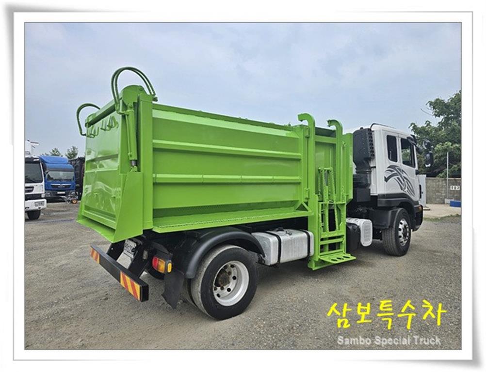 2014년식 주행 737,337km 8톤 음식물처리차량 중고 화물차 음식물차 상세 이미지 15