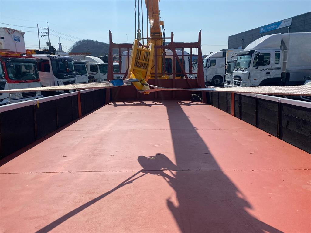 수산 746 5톤 카고크레인 2020년식 주행 33,494km 중고 화물차 상세 이미지 12