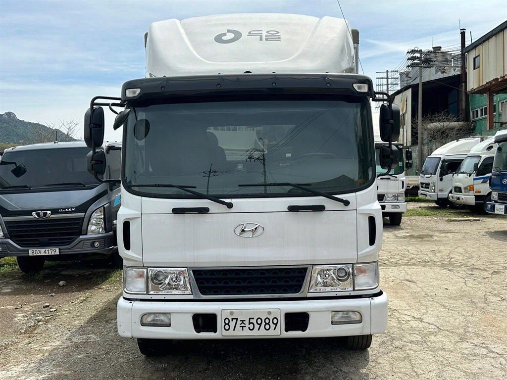 현대 메가트럭 5톤 하이내장 익스탑 파워게이트 2021년식 중고 화물차 2021-01 주행 144,685km 상세 이미지 2