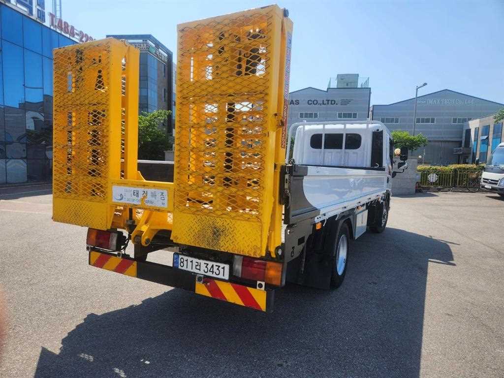 현대 3.5톤 셀프로더 2023년식 주행 39,867km 중고 화물차 상세 이미지 4