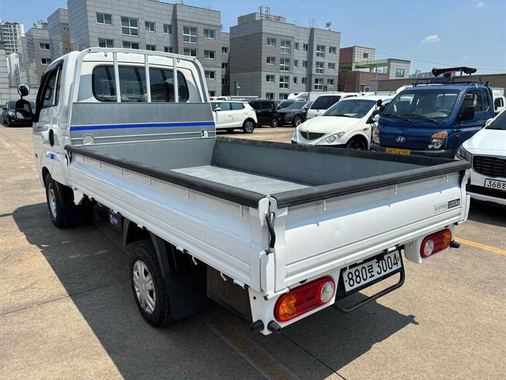 기아 더뉴봉고3 1톤 카고 2020년식 주행 81,856km 중고 트럭 상세 이미지 6