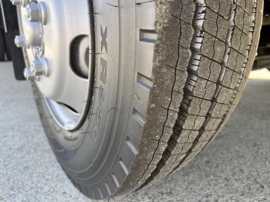 3.5톤 자동사다리 셀프로더 슈퍼캡 2018년식 주행 156,295km 중고 화물차 상세 이미지 19