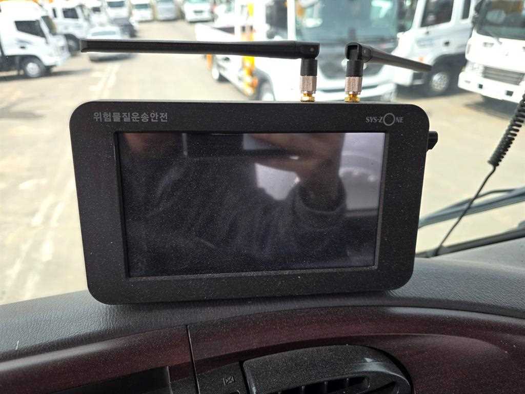 현대 뉴파워트럭 6톤 탱크로리 2011년식 주행 289,202km 중고 화물차 홈/탱크로리 상세 이미지 16