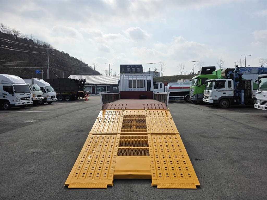현대 5톤 외폭 자동사다리 셀프로더 2016년식 주행 143,160km 중고 화물차 상세 이미지 11