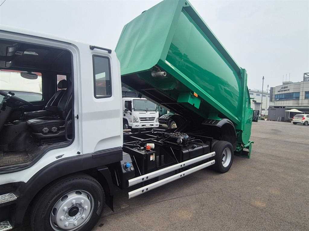 에이엠 5톤 압착식 진개차 2019년식 주행 74,000km 중고 화물차 상세 이미지 11