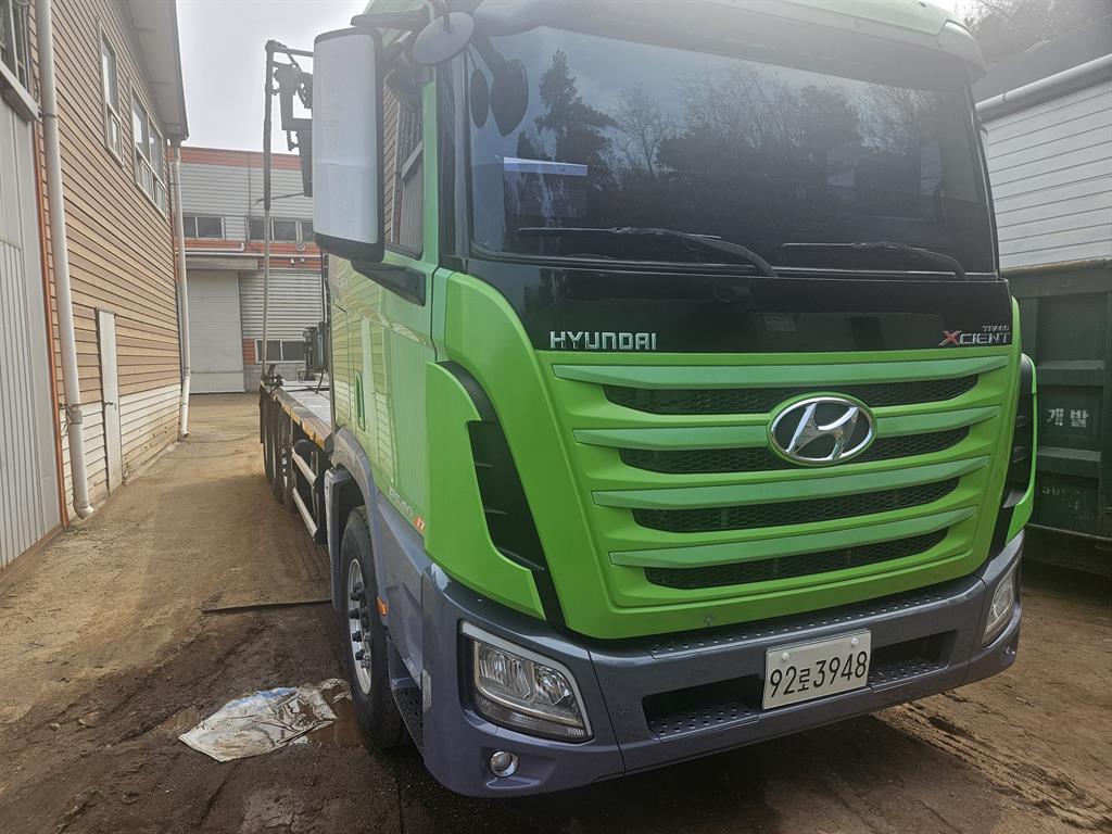 현대 엑시언트 24톤 1×3 암롤트럭 2018년식 주행 392,532km 중고 화물차 상세 이미지 3