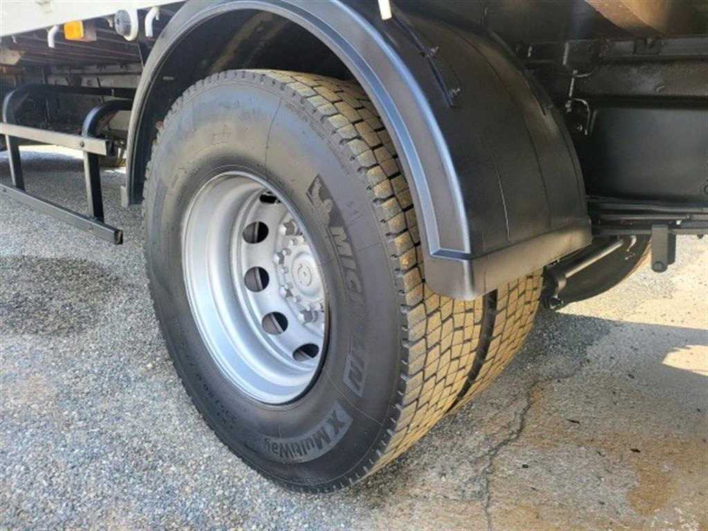 볼보 5톤 수산 746L 카고크레인 2017년식 주행 51,394km 중고 화물차 상세 이미지 13