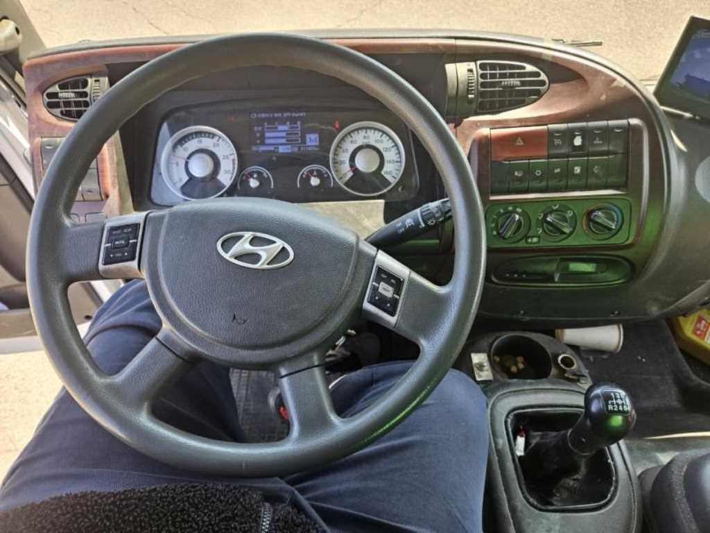 2016년식 주행 311,508km 현대 메가트럭 5톤 음식물수거차 중고 화물차 음식물차 상세 이미지 12