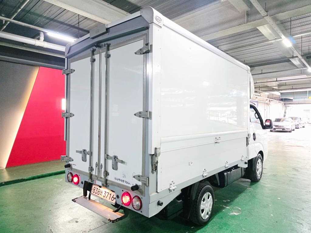 기아 더뉴봉고3 1톤 윙바디 2022년식 주행 104,403km 중고 화물차 상세 이미지 3