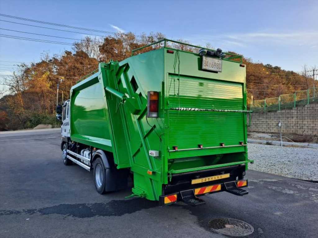 현대 메가트럭 5톤 압축진개차 2020년식 주행 50,000km 중고 화물차 상세 이미지 6