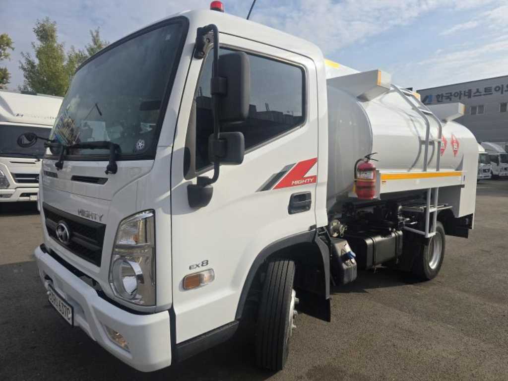 3.5톤 홈로리 탱크로리 2023년식 주행 81,660km 중고 화물차 홈/탱크로리 대표 이미지