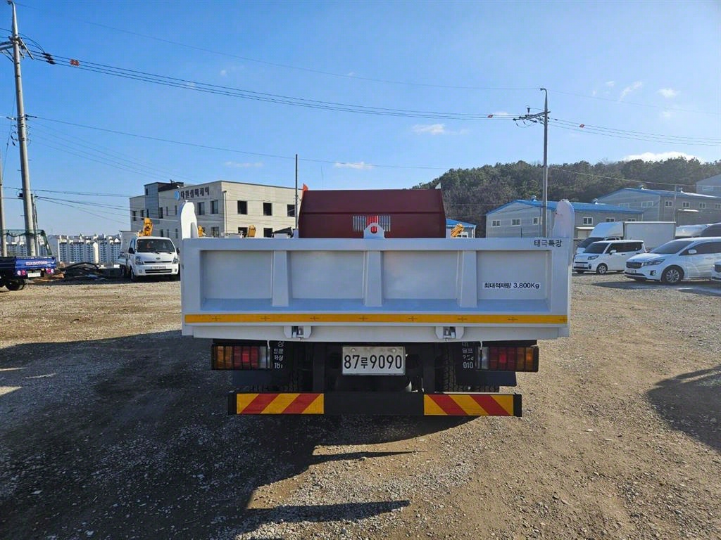 2010년식 주행 272,535km 현대 4.5톤 저상 앞축 롱덤프 중고 화물차 상세 이미지 6