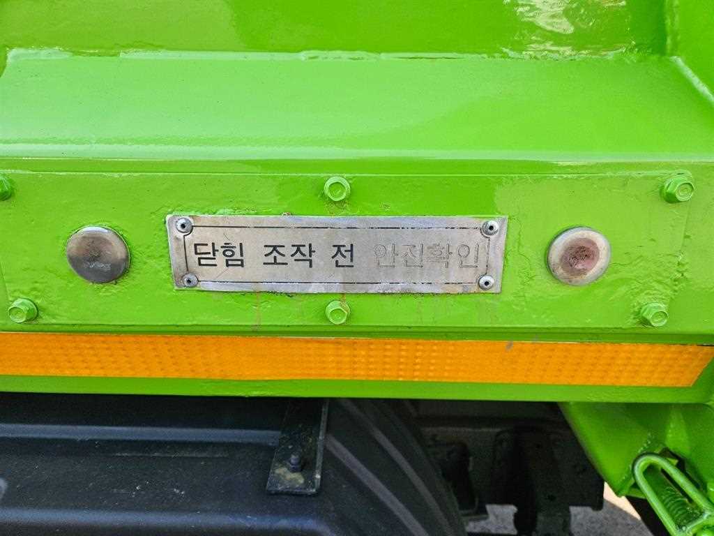 현대 3.5톤 덤프형 압착진개차 2019년식 주행 291,989km 중고 화물차 상세 이미지 17