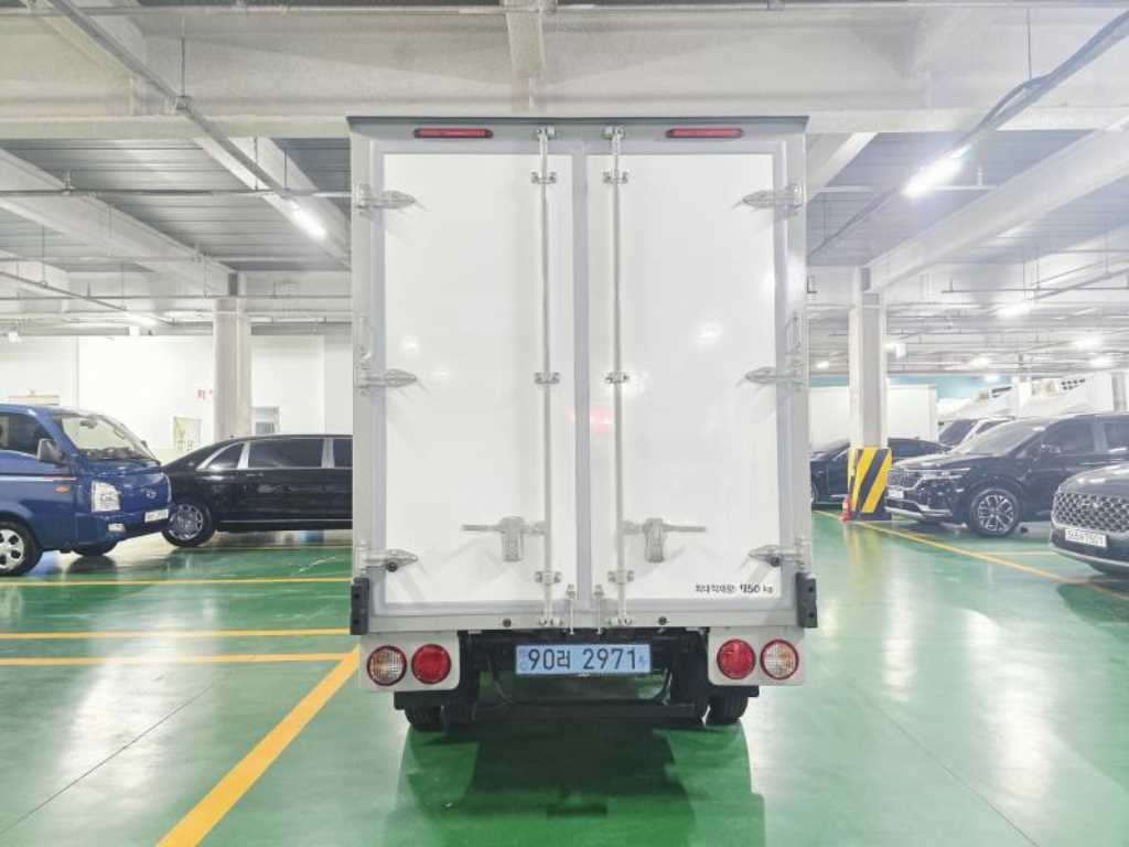 기아 봉고3 EV 1톤 하이내장탑 2023년식 주행 33,678km 중고 화물차 상세 이미지 8