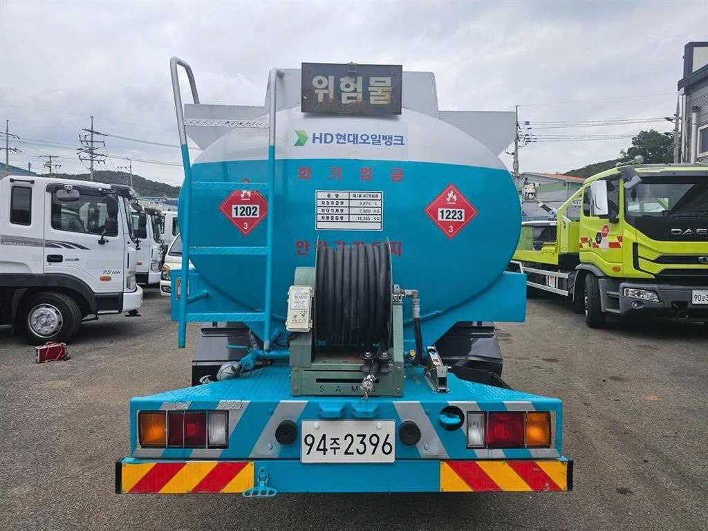 5톤 탱크로리 2013년식 주행 126,157km 중고 화물차 홈/탱크로리 상세 이미지 5