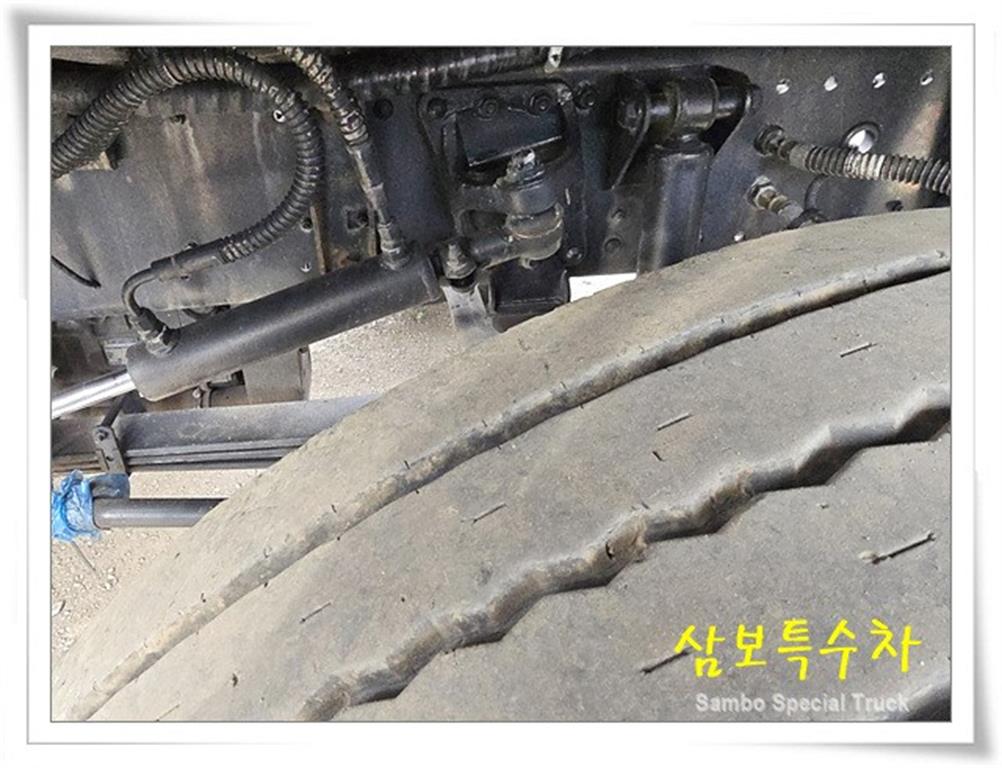 현대 엑시언트 프로 25톤 암롤트럭 2023년형 주행 195,125km 중고 화물차 상세 이미지 14