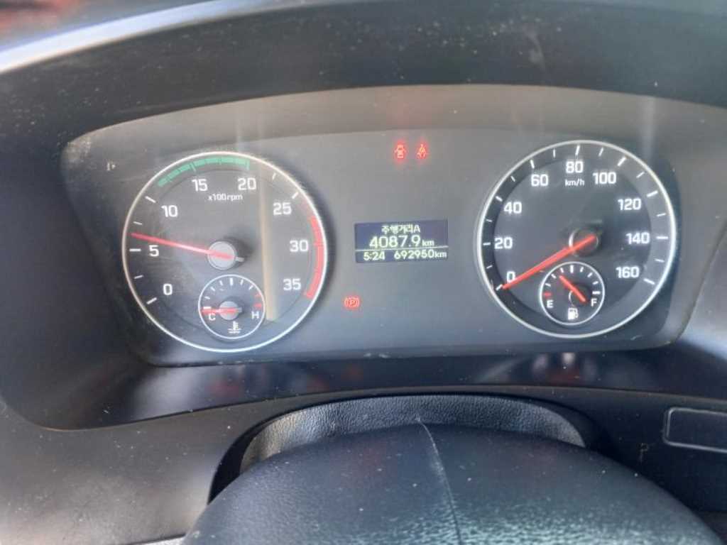 3.5톤 셀프로더 2018년식 주행 691,304km 중고 화물차 상세 이미지 16