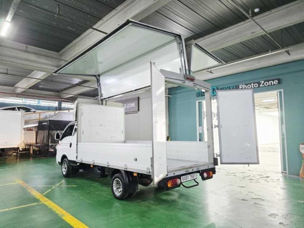현대 포터2 1.3톤 롱바디 전동식 윙바디 2023년식 주행 215,899km 중고 화물차 상세 이미지 10