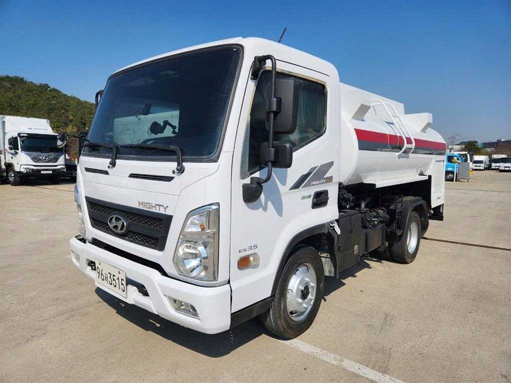 3.5톤 5000리터 탱크로리 2017년식 주행 593,353km 중고 화물차 홈/탱크로리 상세 이미지 2