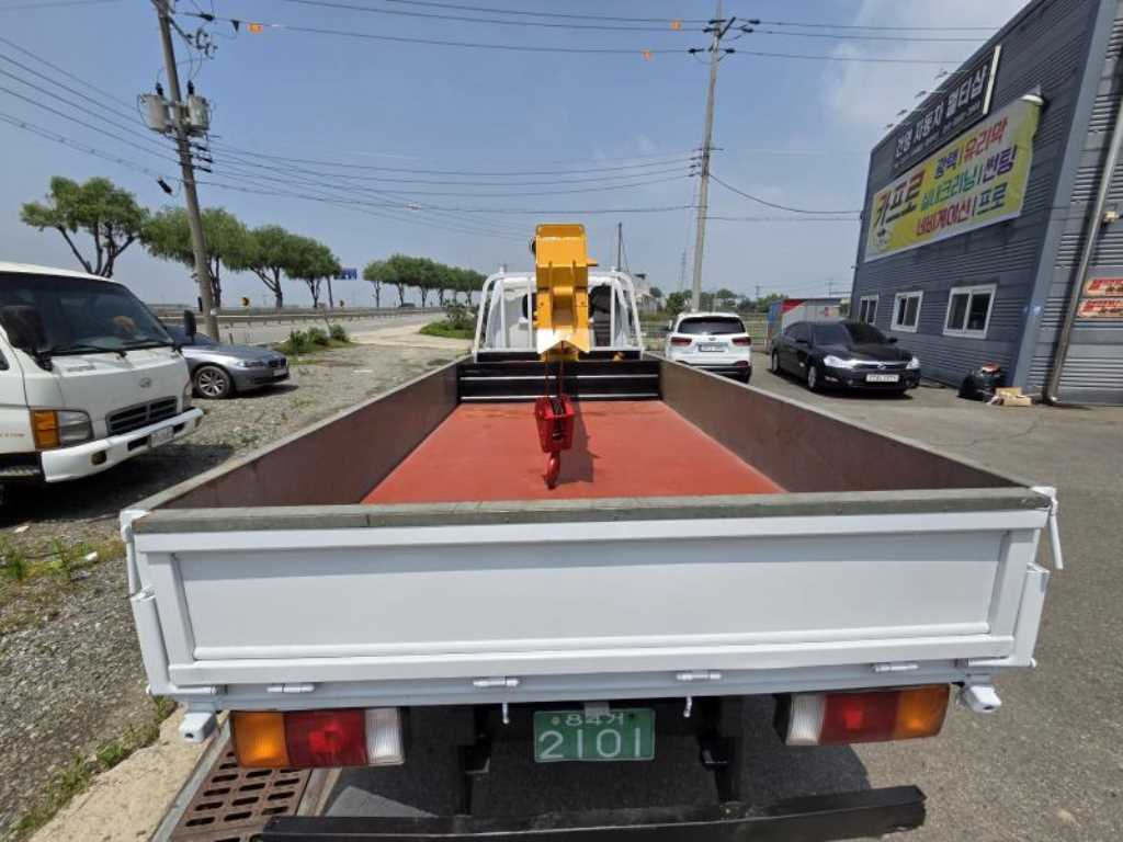 2.5톤 DPF 장착 카고크레인 2006년식 주행 2,028km 중고 화물차 상세 이미지 11
