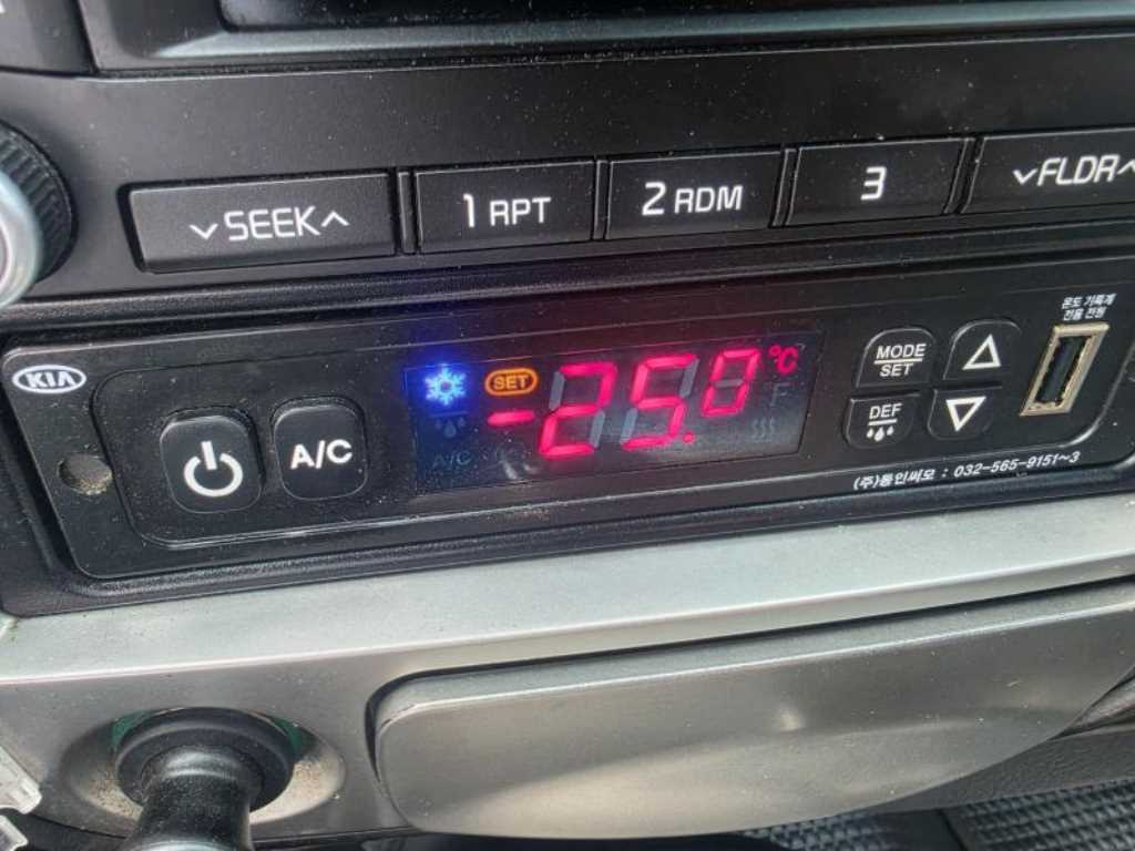 기아 봉고3 1톤 하이냉동탑 2019년식 주행 249,566km 중고 화물차 상세 이미지 16