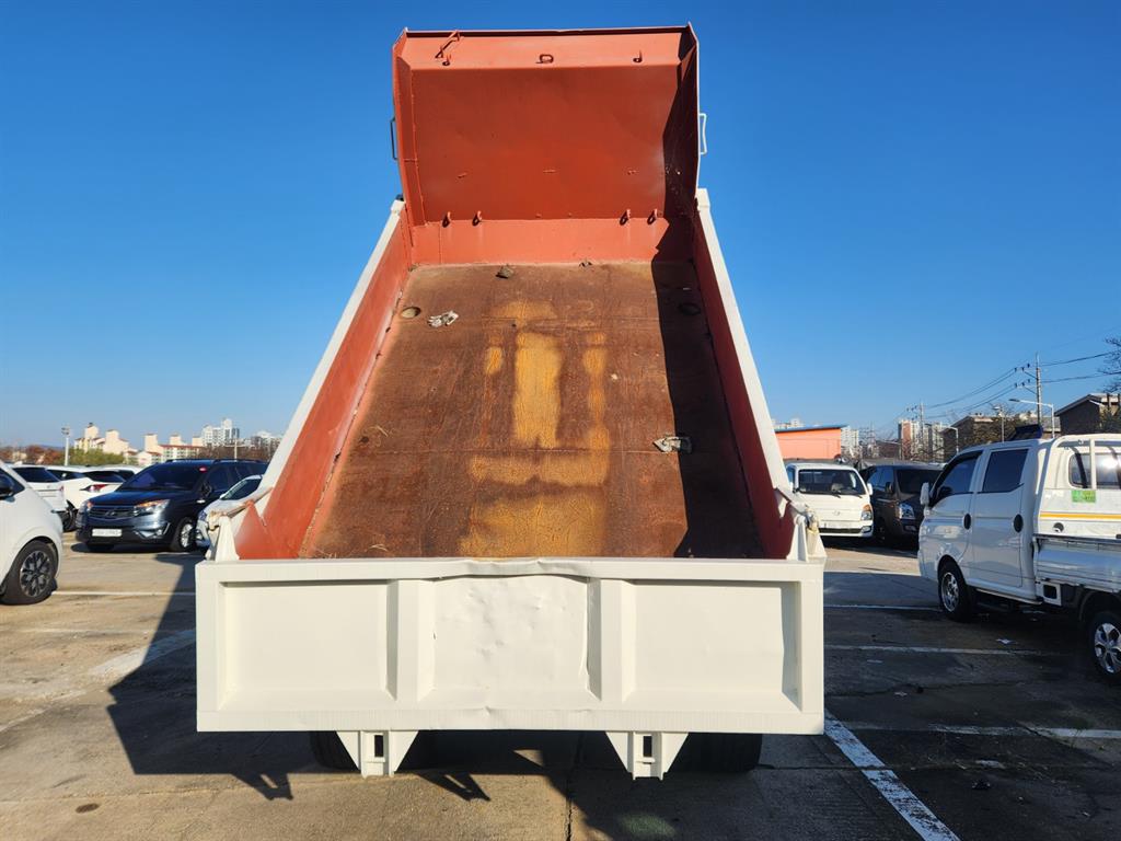 2006년식 현대 메가트럭 5톤 덤프 중고 화물차 2006-02 주행 305,000km 상세 이미지 7