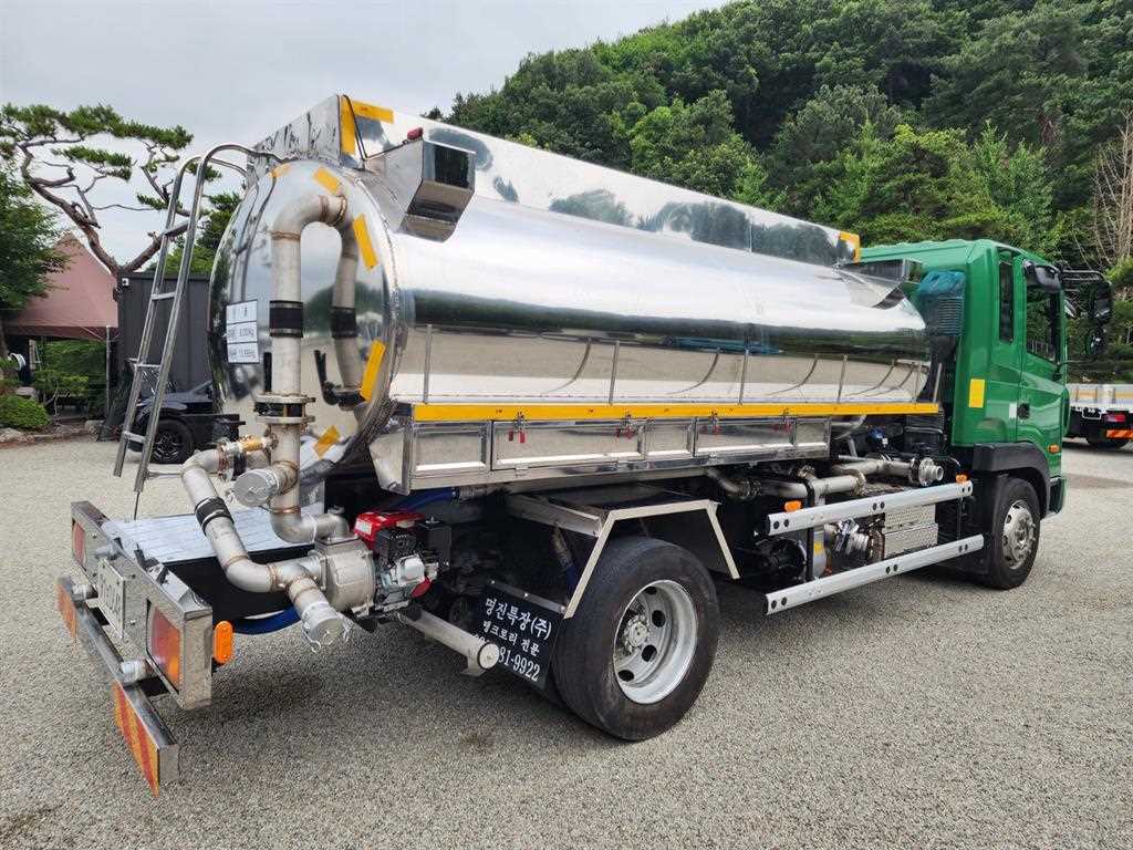 현대 메가트럭 5톤 살수차 2020년식 주행 213,604km 중고 화물차 상세 이미지 4