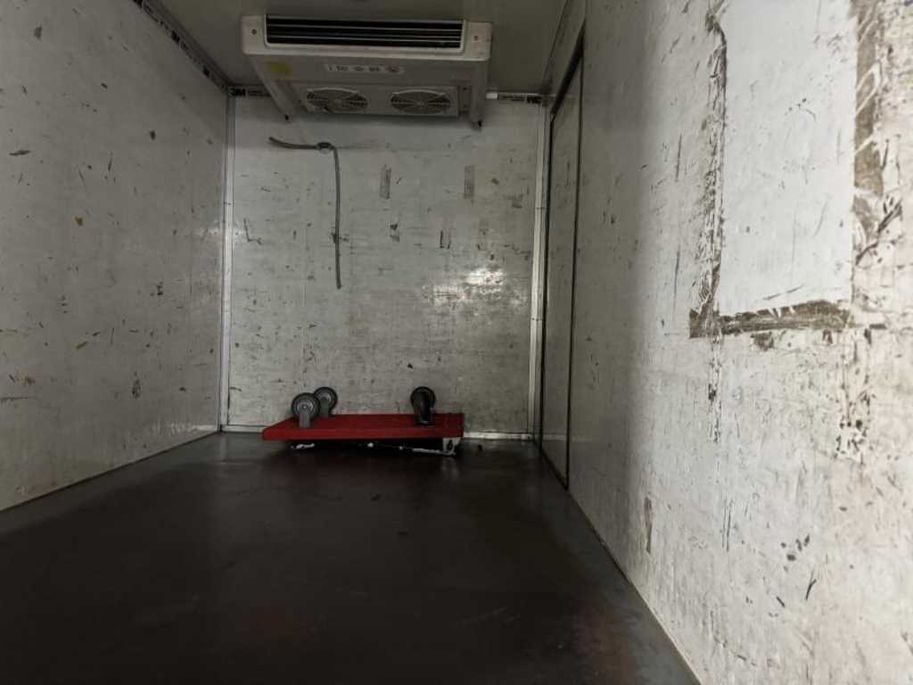 기아 봉고3 1톤 하이냉동탑 수동 2018년식 주행 108,999km 중고 트럭 상세 이미지 7